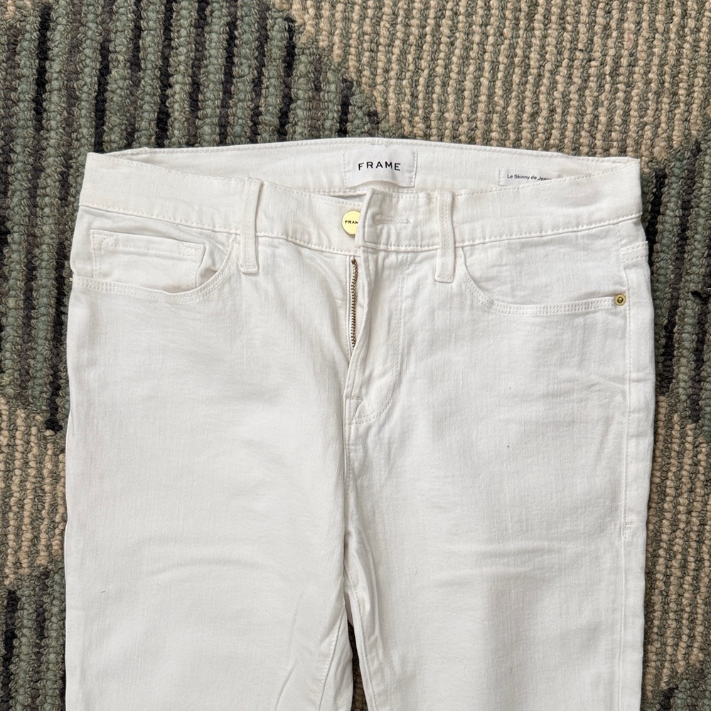 Frame Denim White Skinny Jeans with Gold Hardware